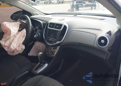 2020 Chevrolet Sonic Fwd Lt from USA, damaged, VIN 1G1JD5SB3L4102855